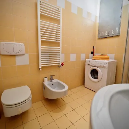 Casa Del Principe Amba Alagi 16 - Staz Marittima - Genovabb It Appartement