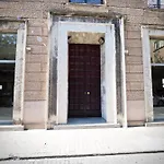 Daire Casa Del Principe Amba Alagi 16 - Staz Marittima - Genovabb It